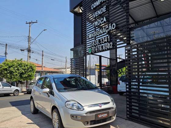 FIAT PUNTO 1.6 ESSENCE 16V FLEX 4P MANUAL